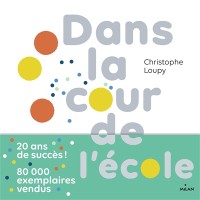 Dans La Cour De L'ecole